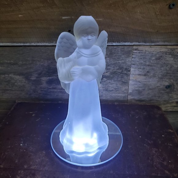 Carolina Designs Ltd Frosted Angel Light Figurine with new mini light - Picture 7 of 7